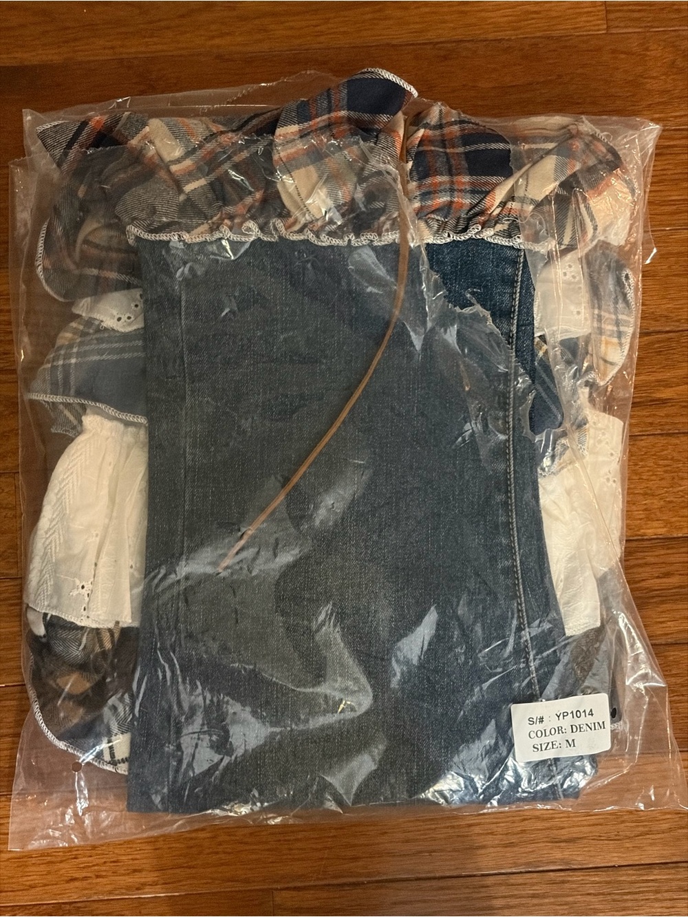 🚨👖🚨NWT AMAZING OLI & HALI LACE-UP RUFFLE STATEMENT JEANS | SIZE M | RETAIL $1 - Picture 4 of 10